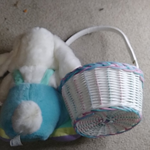 Easter basket and plush rabbit NWT - Picture 6 of 6